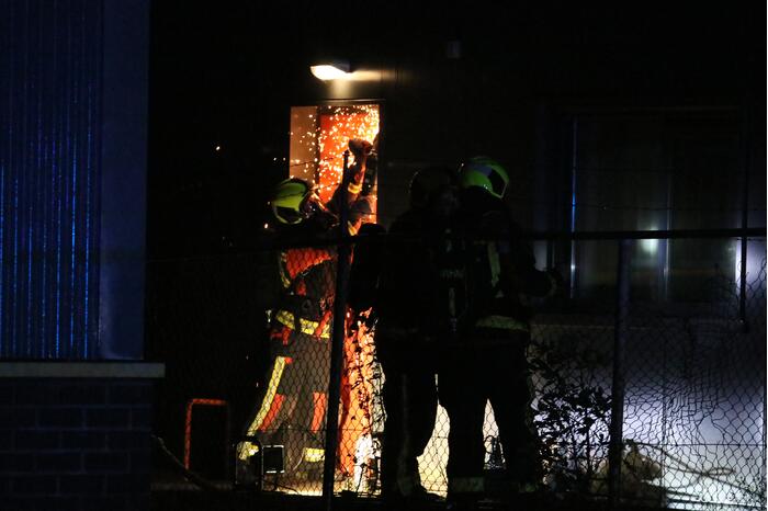 Grote brand in ijzerwarenhandel pand