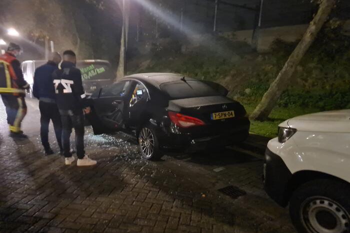 Brand in auto door vuurwerk