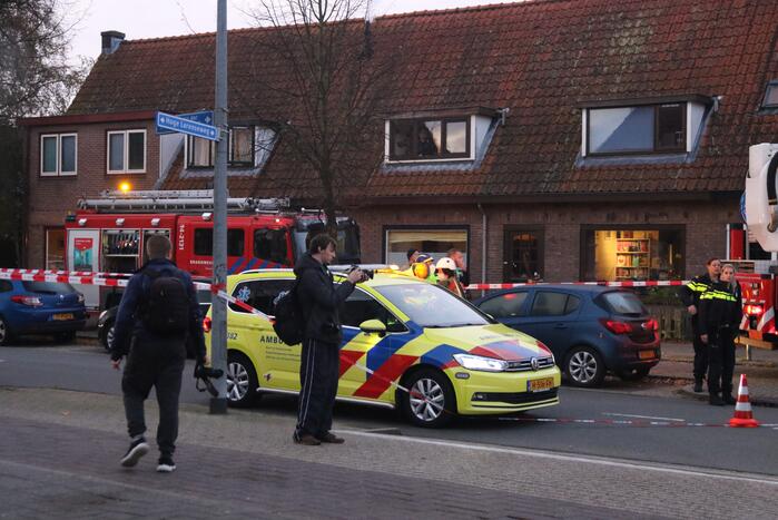 Traumahelikopter ingezet bij woningbrand