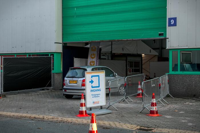 GGD Kennemerland heeft nieuwe coronateststraat geopend in de Waarderpolder