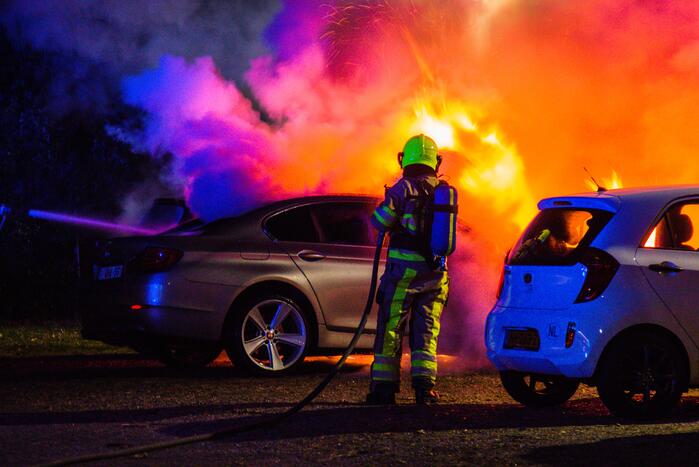 Auto verwoest door brand