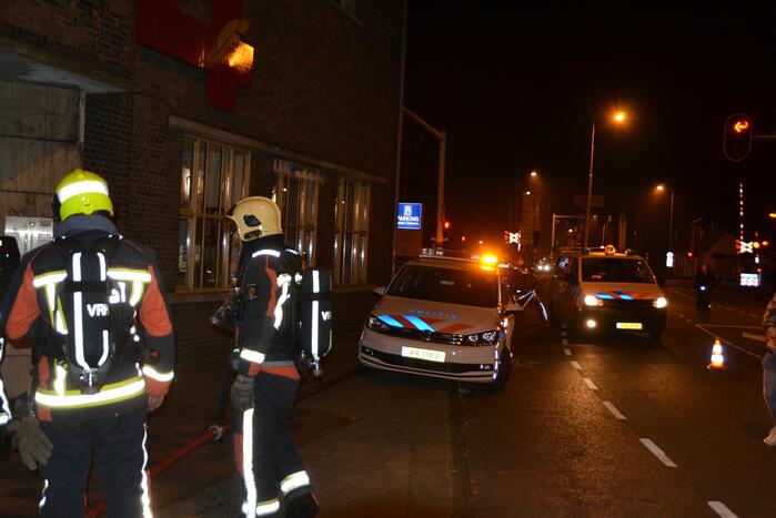 Felle brand in oud pand