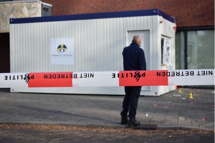 Corona-sneltestlocatie verwoest met zwaar vuurwerk