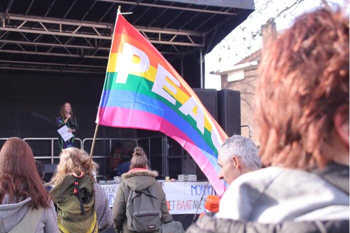 Demonstratie voor de vrijheid bij Onze Lieve Vrouwetoren