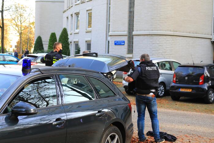 Arrestatieteam valt binnen bij persoon met verward gedrag