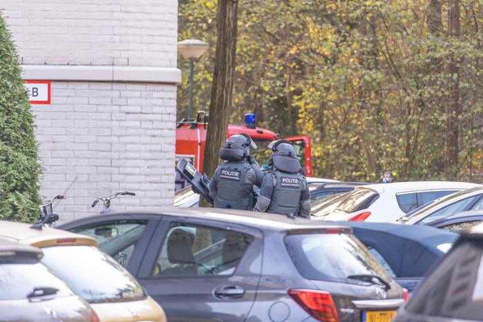 Arrestatieteam valt binnen bij persoon met verward gedrag