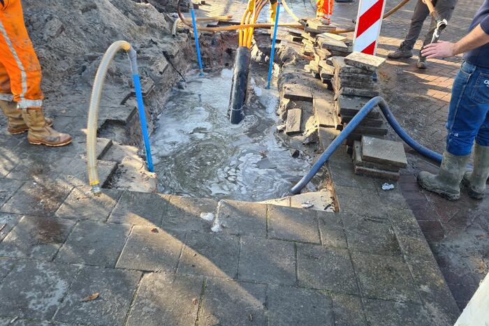Waterleiding beschadigd door boorwerkzaamheden
