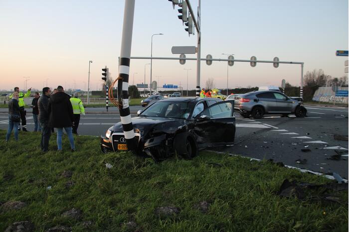 Ravage na botsing tussen twee voertuigen