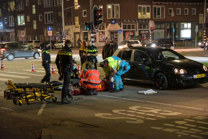 Voetganger ernstig gewond bij aanrijding met auto