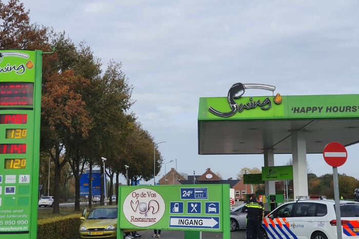 Politie zoekt zilverkleurige Audi na overval