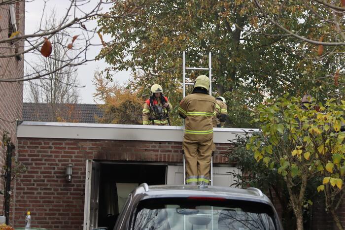 Grote schade na brand in garagebox