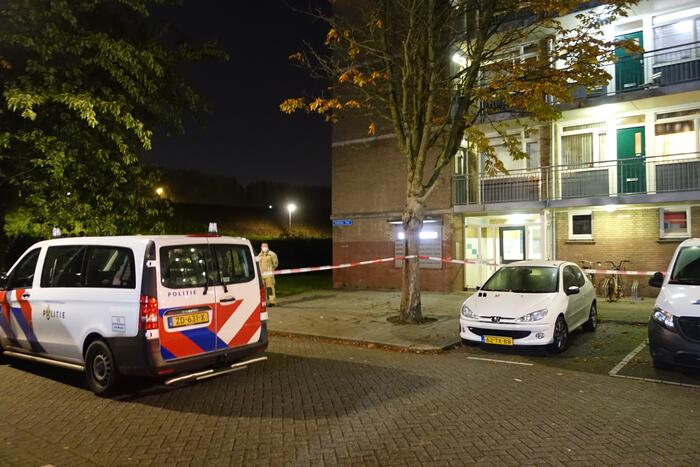 Vuurwerk afgestoken in trappenhuis portiekflat