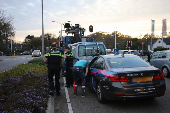 Veel schade bij aanrijding tussen meerdere voertuigen