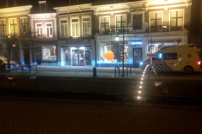 Zoekactie naar mogelijk persoon te water