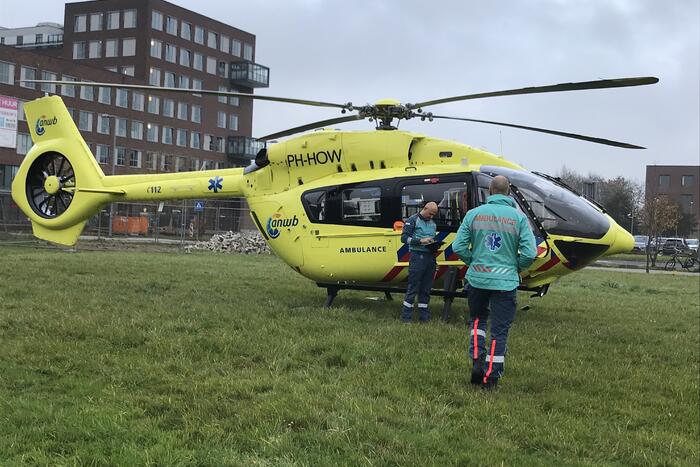 Coronapatiënt overgeplaatst met coronaheli