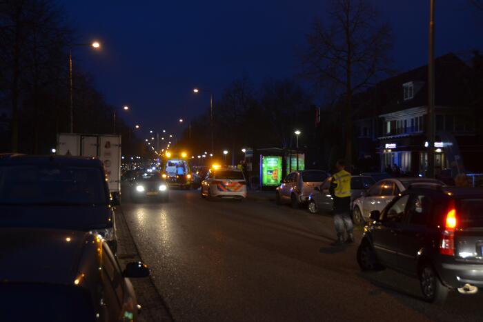 Automobilist rijdt door na aanrijding met fietser