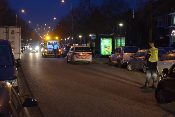 Automobilist rijdt door na aanrijding met fietser