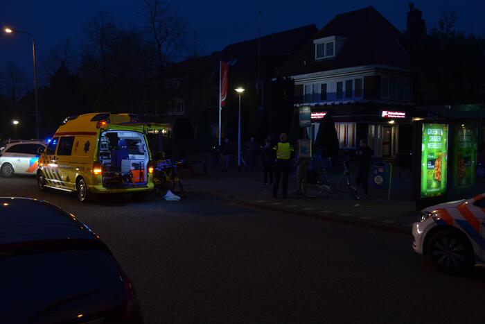 Automobilist rijdt door na aanrijding met fietser