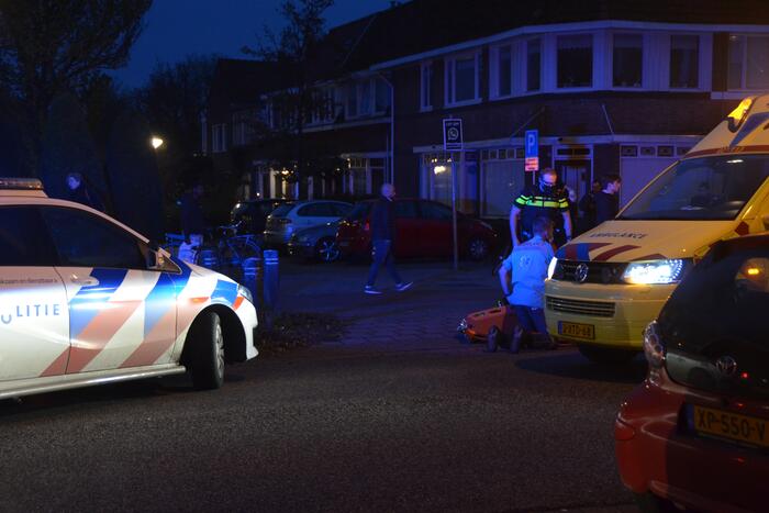 Automobilist rijdt door na aanrijding met fietser