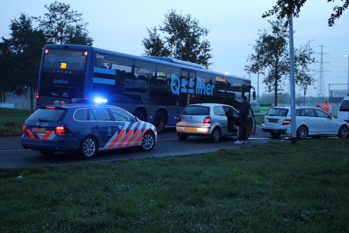Schade na aanrijding tussen meerdere voertuigen