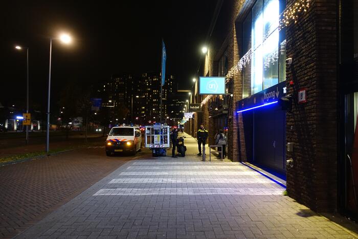 Overval op supermarkt Albert Heijn, daders gevlucht