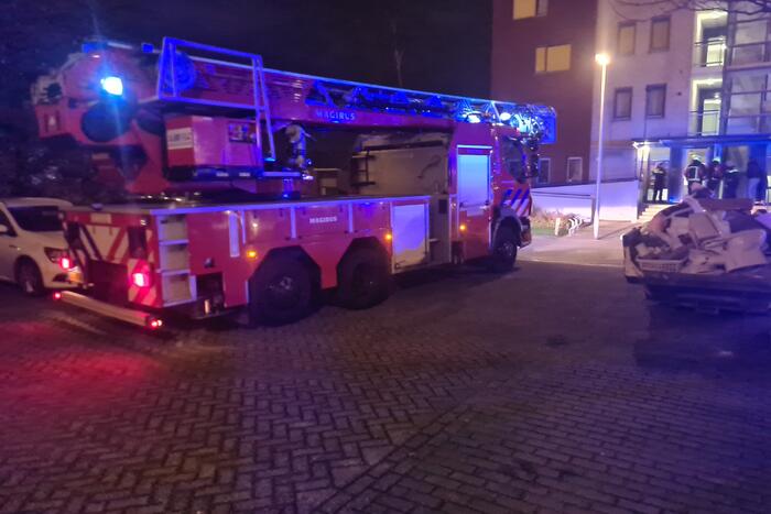 Veel rook bij brand in flatwoning