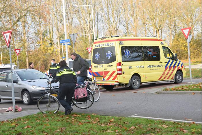 Fietser gewond na aanrijding met auto