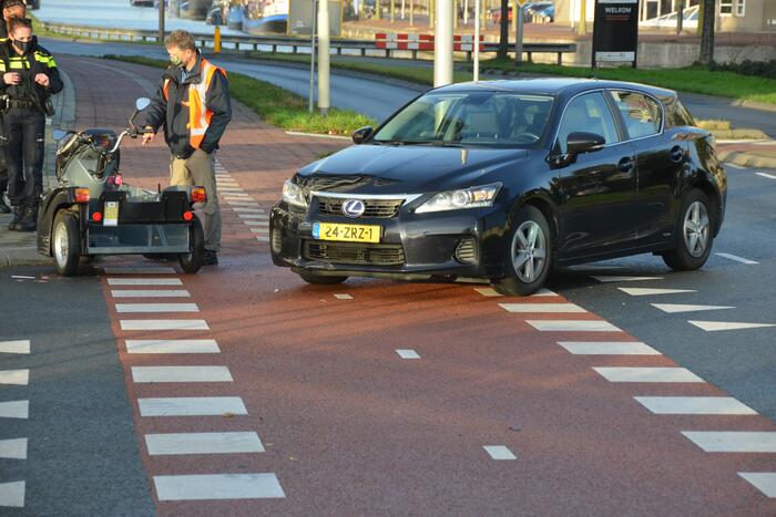 Automobilist ziet overstekende rolstoel pendel over het hoofd