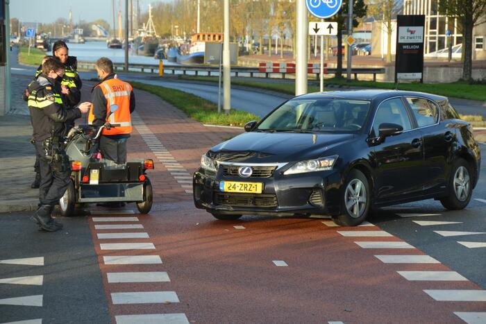 Automobilist ziet overstekende rolstoel pendel over het hoofd