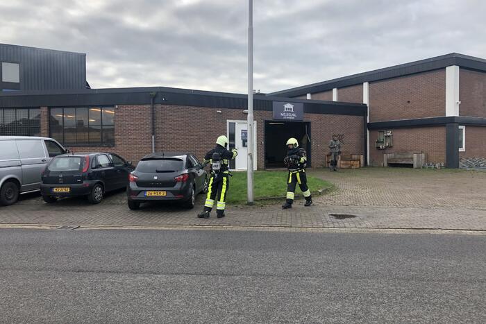 Brand in loods van Meubelhal