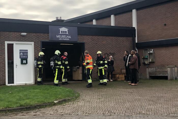 Brand in loods van Meubelhal