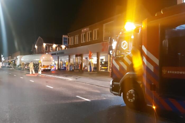 Tankwagen lekt grote hoeveelheid brandstof