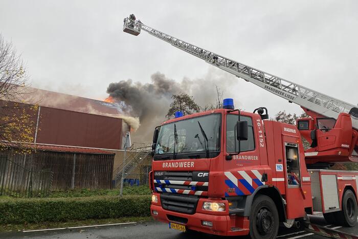 Sporthal Optisport De Schelft verwoest door brand