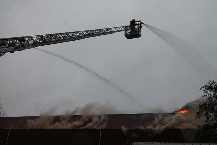 Sporthal Optisport De Schelft verwoest door brand