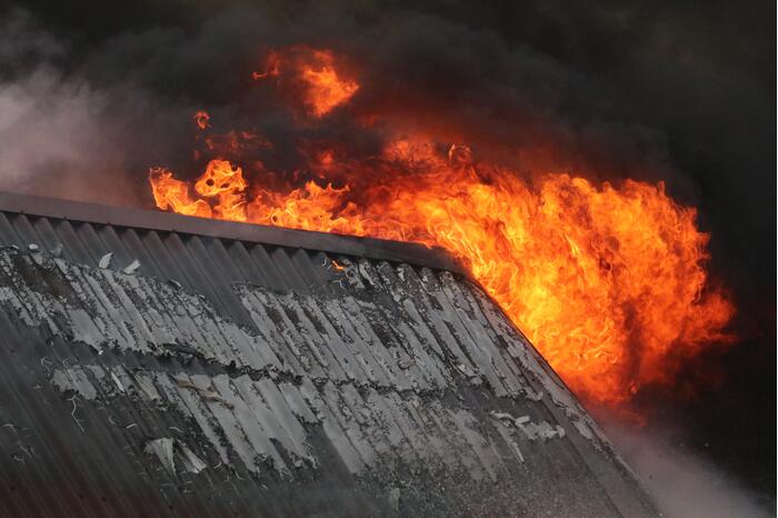 Sporthal Optisport De Schelft verwoest door brand