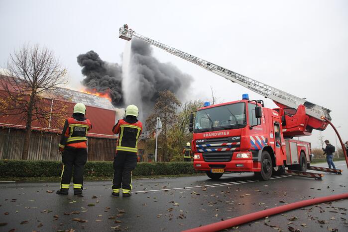 Sporthal Optisport De Schelft verwoest door brand