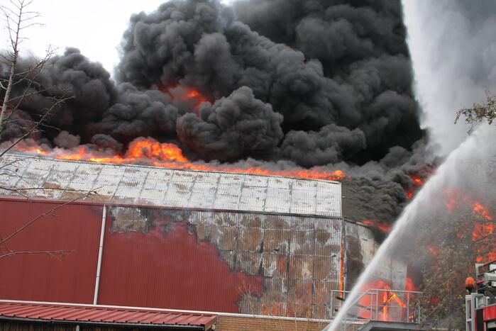 Sporthal Optisport De Schelft verwoest door brand