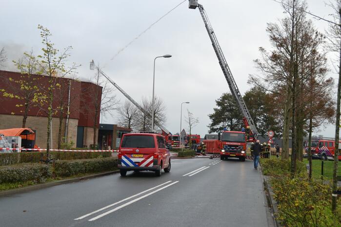 Sporthal Optisport De Schelft verwoest door brand