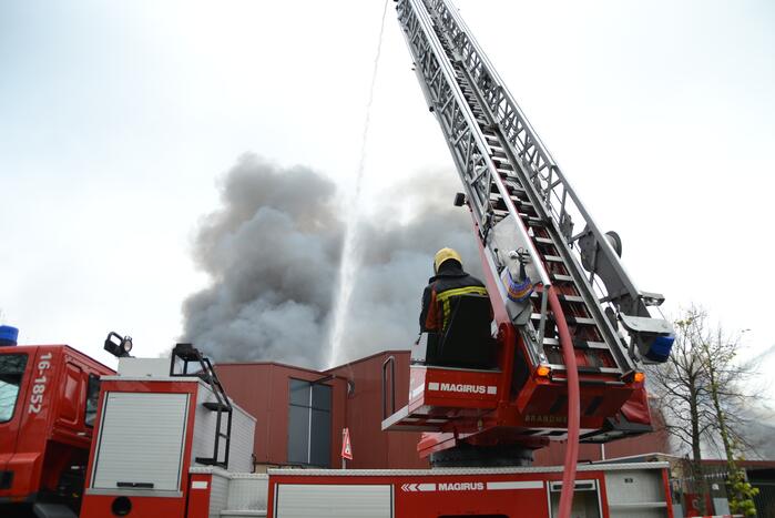 Sporthal Optisport De Schelft verwoest door brand