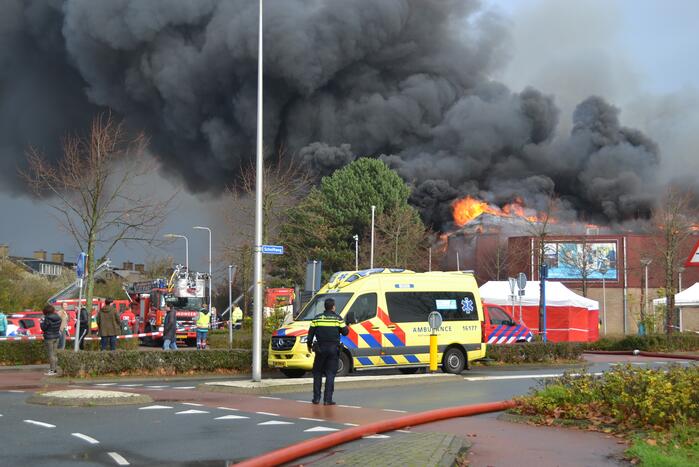 Sporthal Optisport De Schelft verwoest door brand
