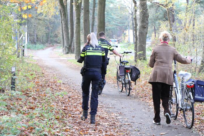 Twee fietsers komen met elkaar in botsing