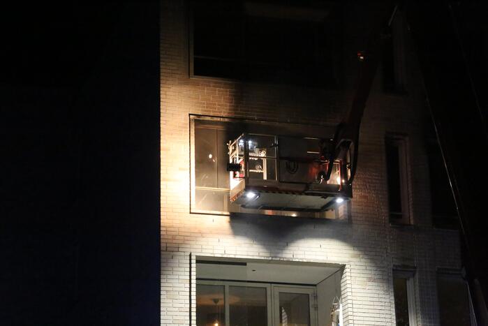 Grote uitslaande brand in appartementencomplex