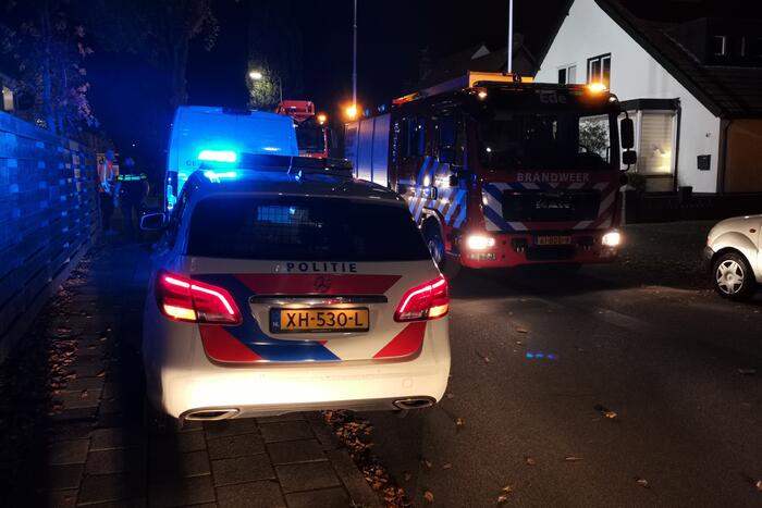 Brand in schoorsteen van woning