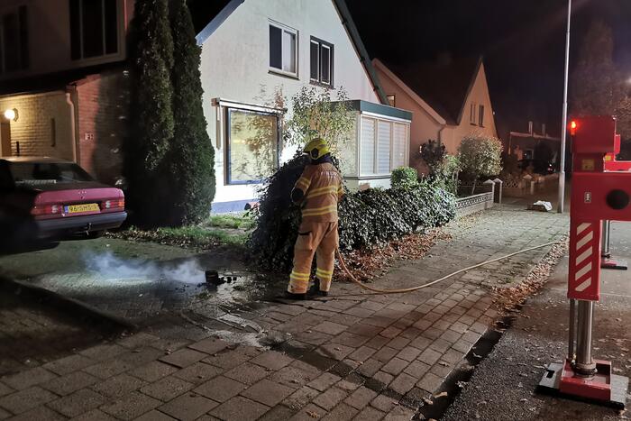 Brand in schoorsteen van woning