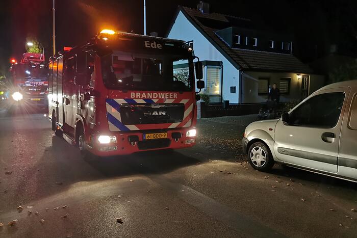 Brand in schoorsteen van woning