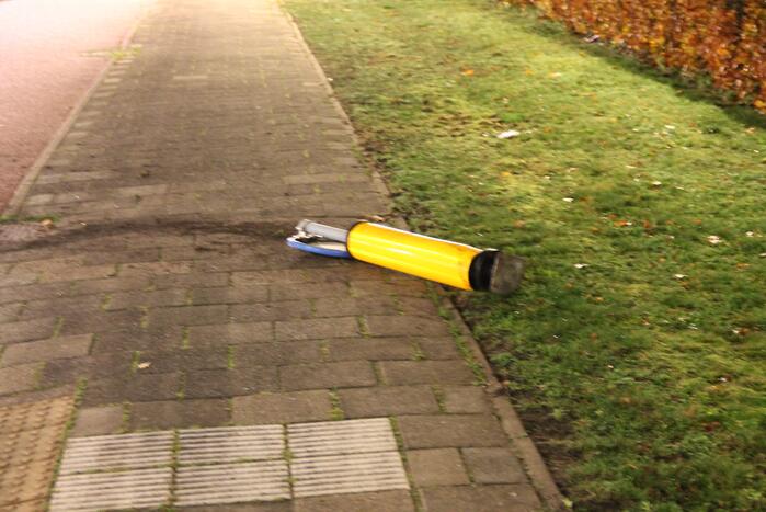 Automobilist verliest macht over het stuur en belandt in struiken