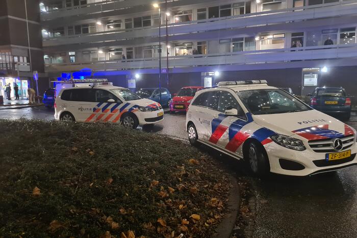 Veel rook bij brand in flatwoning