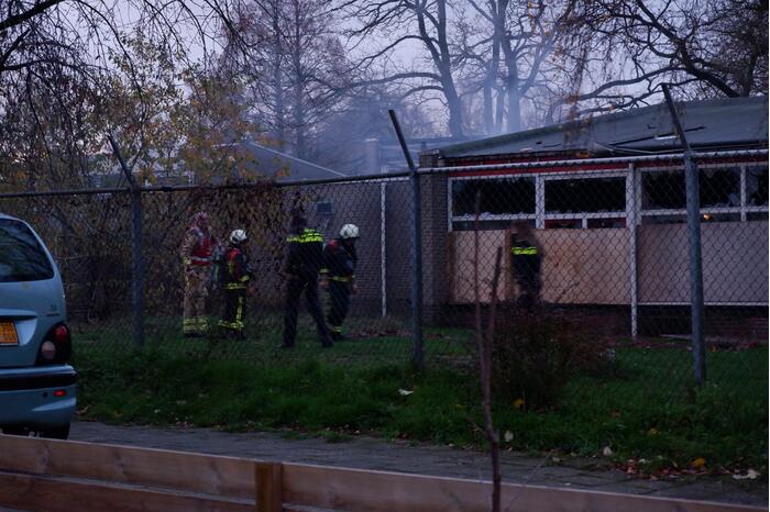 Brand in leegstaand schoolgebouw
