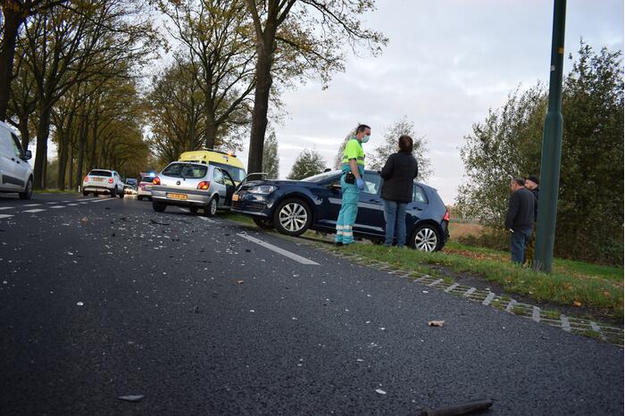 Veel schade bij kop-staart verkeersongeval
