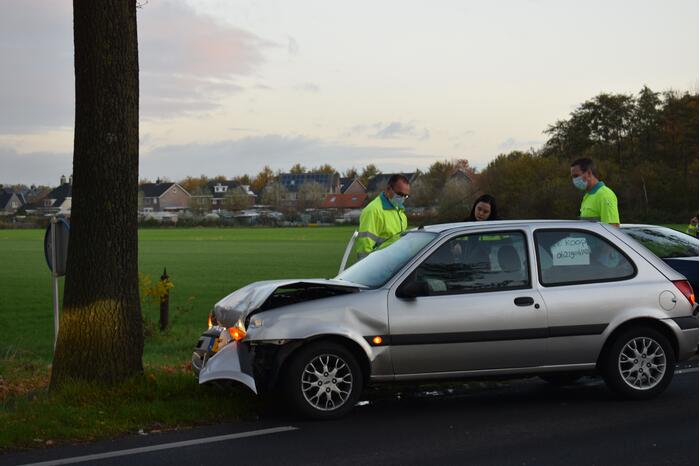 Veel schade bij kop-staart verkeersongeval